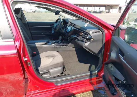 2020 Toyota Camry Le из США, поврежденный, VIN 4T1C11AK6LU318875